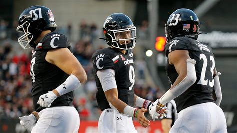 cincinnati bearcats football players|cincinnati bearcats football players 2020.